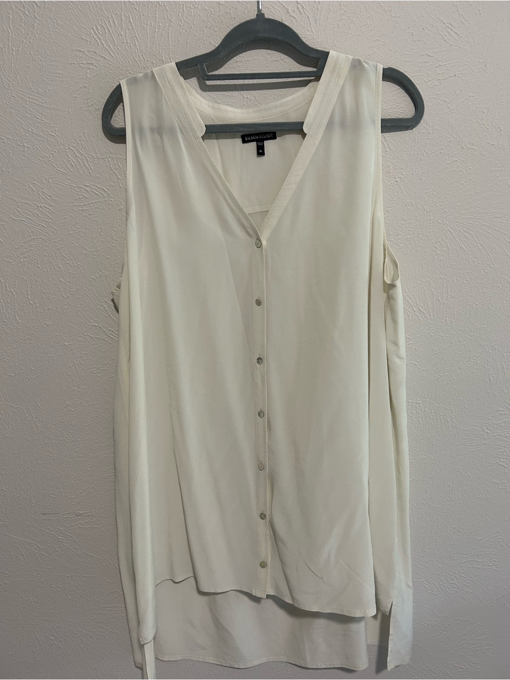 Eileen Fisher V-Neck Button Front Blouse in Cream